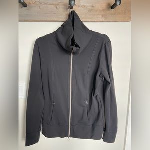 Lululemon Women’s Jacket Black size 10